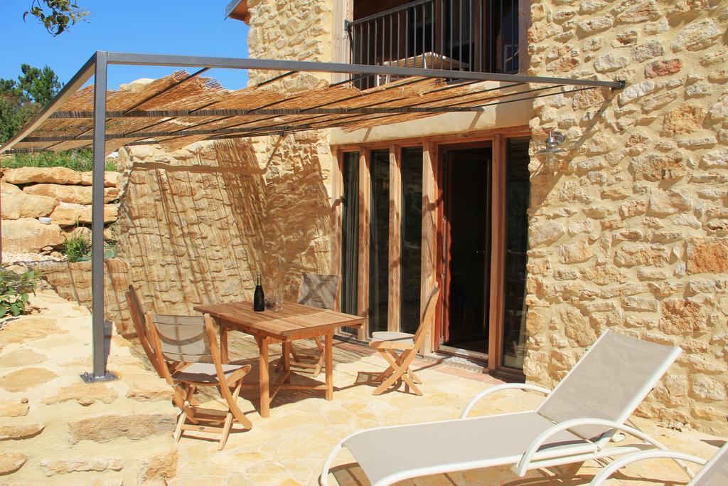 Hollyoaks Estate Hotel Saint-Pons-la-Calm Quarto foto